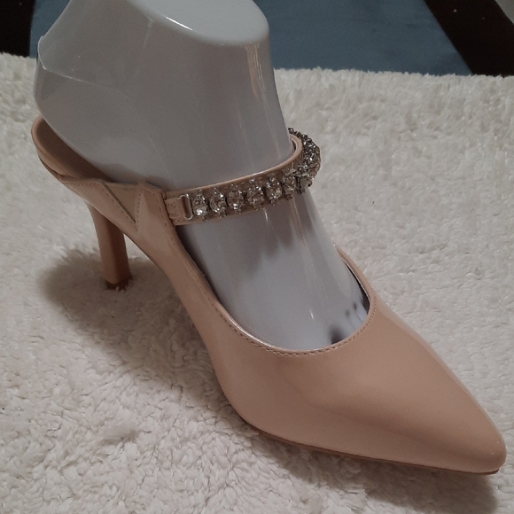 Jessica Carlyle Nude Heels with Rhinestone Strap - Picture 10 of 10
